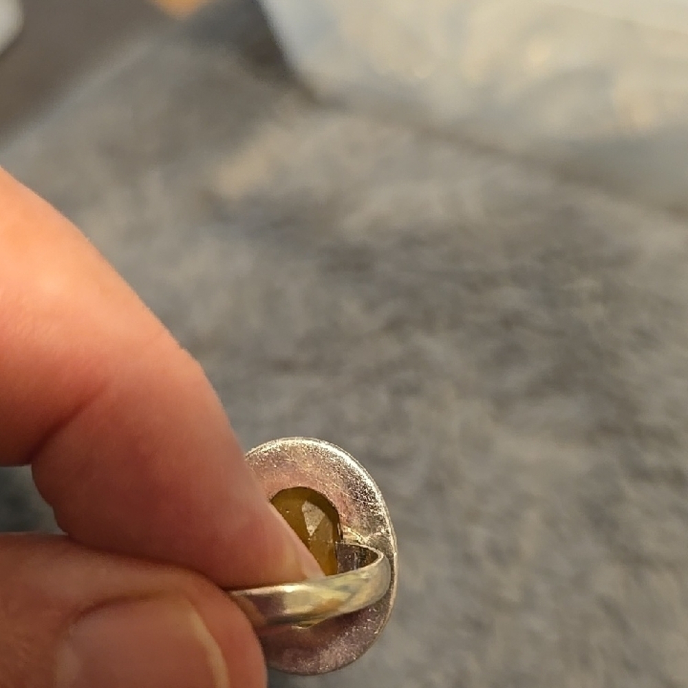 Vibrant Orange Gemstone Ring - Picture 6 of 11